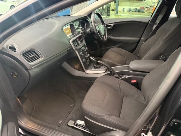 2014 Volvo V40 Automatic T4 374271768