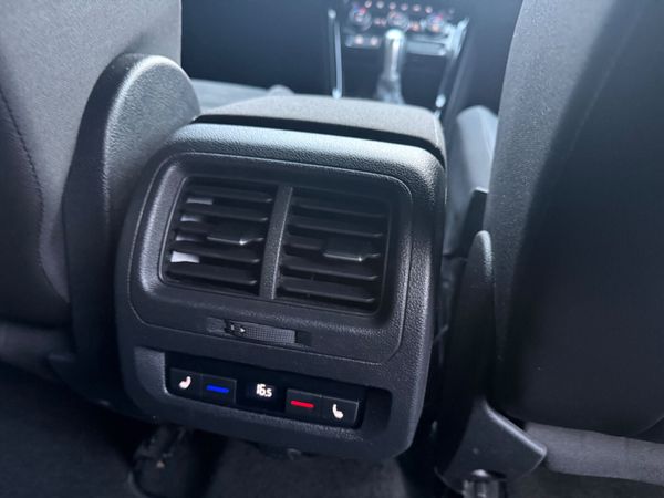 2018 Volkswagen Touran 1.4 TSI/Automatic 7 seater 374287969