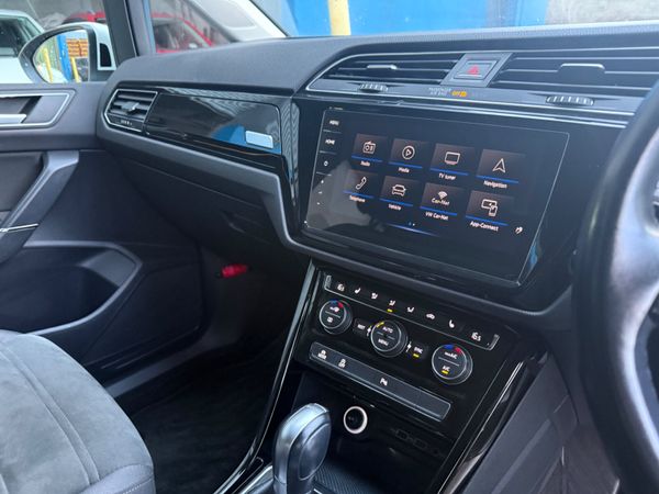 2018 Volkswagen Touran 1.4 TSI/Automatic 7 seater 374287977