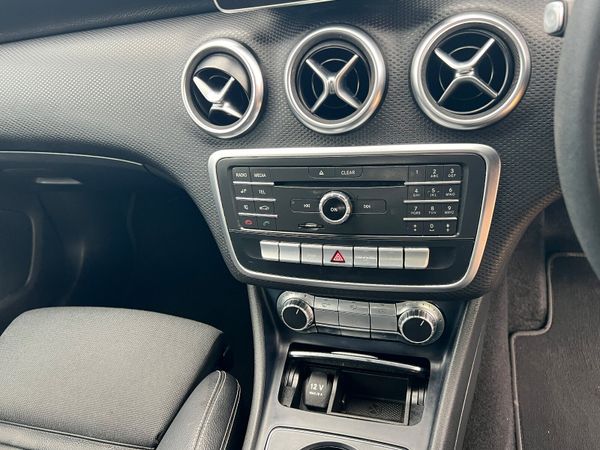 Mercedes-Benz A180 Auto 374298156