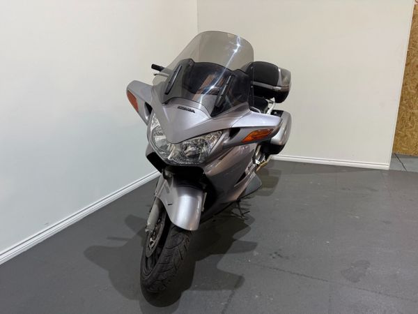 Honda Pan European ST1300 374292301