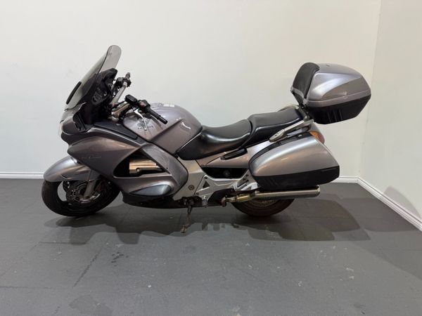 Honda Pan European ST1300 374292302