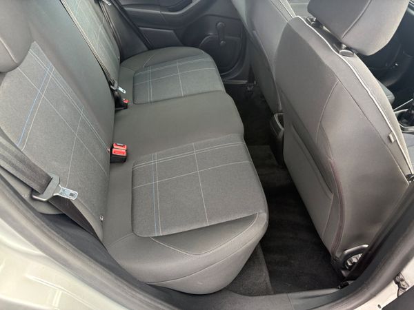 2018 Ford Fiesta 1.1 374307646