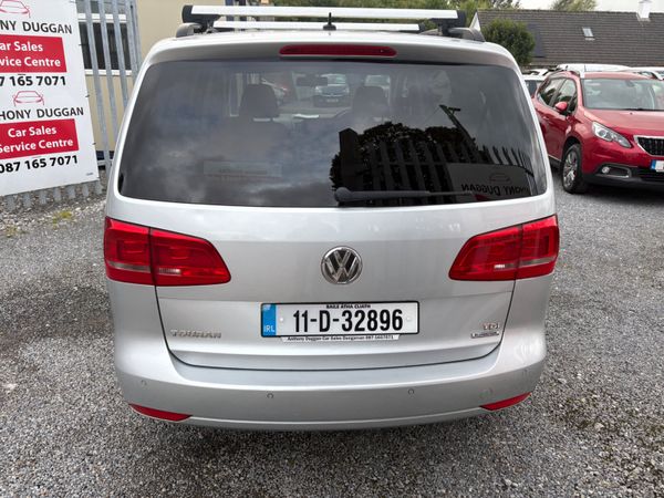 Volkswagen Touran 7 seater 1.6tdi 374309165