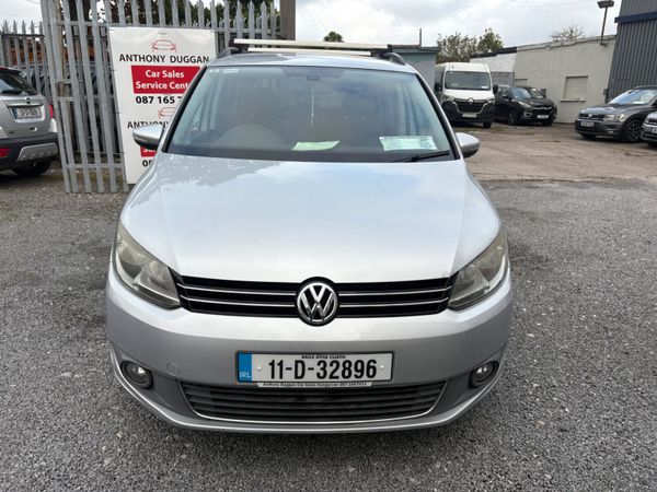 Volkswagen Touran 7 seater 1.6tdi 374309168
