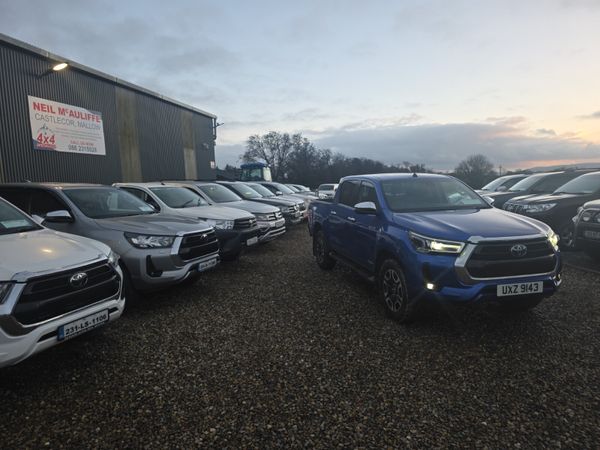 Toyota Hilux 2.4 D4D Invincible 374310692