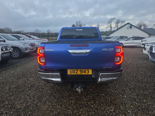 Toyota Hilux 2.4 D4D Invincible 374310739