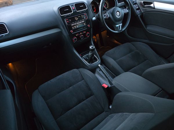 2012 Volkswagen Golf  1.6 TDI HIGHLINE 374328418