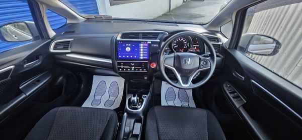 Honda Fit Hybrid 374334556