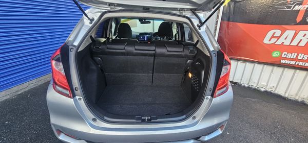 Honda Fit Hybrid 374334560