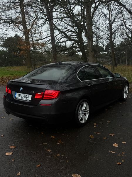 BMW 5-Series 2014 With Sun roof 374352668