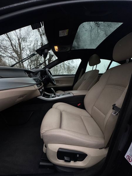 BMW 5-Series 2014 With Sun roof 374352685