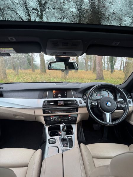 BMW 5-Series 2014 With Sun roof 374352687