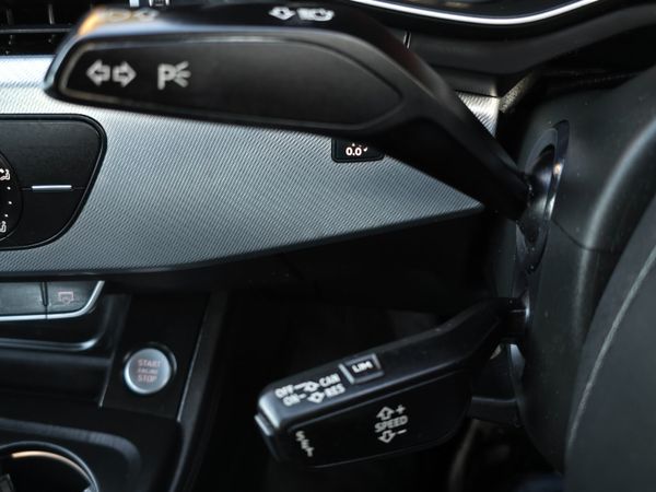 171 Audi A4 ULTRA 2.0 TDI 374372984