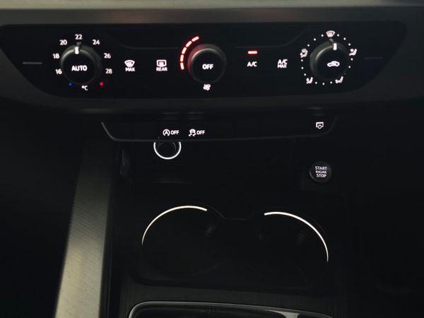 171 Audi A4 ULTRA 2.0 TDI 374372981