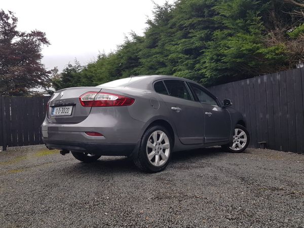 FLUENCE TOM TOM... NCT 01/27...LOW KMS 374404439