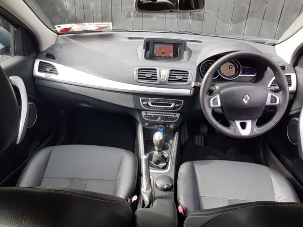 FLUENCE TOM TOM... NCT 01/27...LOW KMS 374404445