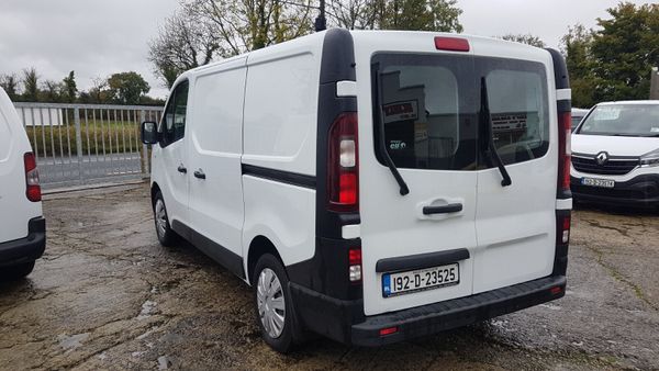 Renault Trafic 192D NEW MODEL 2.0LT 65KM MINT VAT 374408631