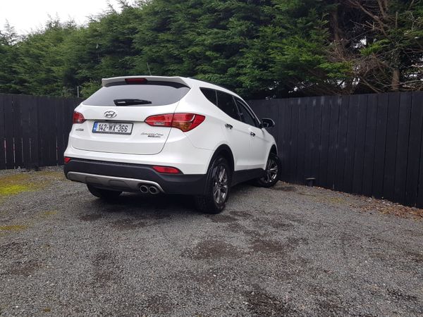 SANTA FE.. 4WD.. 7 SEATS.. LEATHER.. NCT 374414218