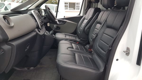 Renault Trafic 192D SWB 90KM HI SPECK VAT INVOICE 374410703