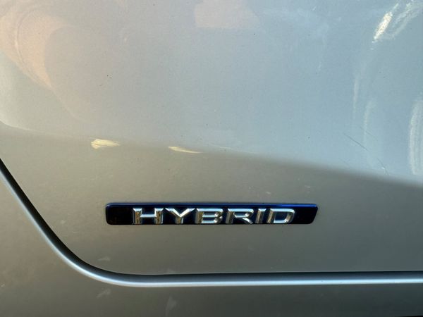 2012 Lexus CT200H / Automatic Hybrid 374412496