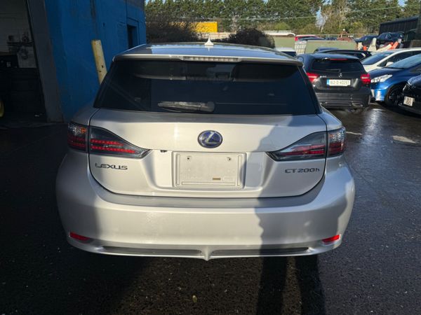 2012 Lexus CT200H / Automatic Hybrid 374412490