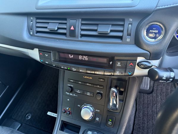 2012 Lexus CT200H / Automatic Hybrid 374412507