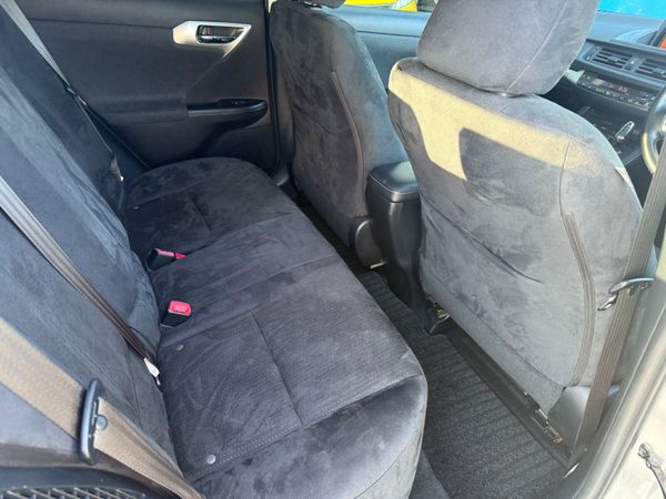 2012 Lexus CT200H / Automatic Hybrid 374412509