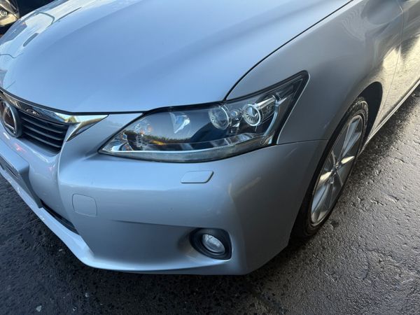 2012 Lexus CT200H / Automatic Hybrid 374412502
