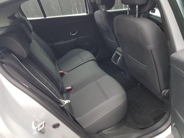 MEGANE TOM TOM... NCT TODAY .. LOW KMS 374413566