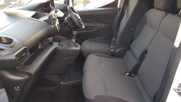 Peugeot Partner 211D AS NEW VAT INVOICE 374427657