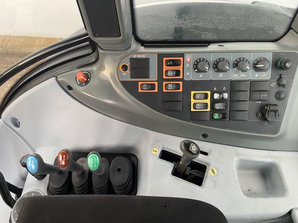 2013 Valtra N121 HiTech 374442519