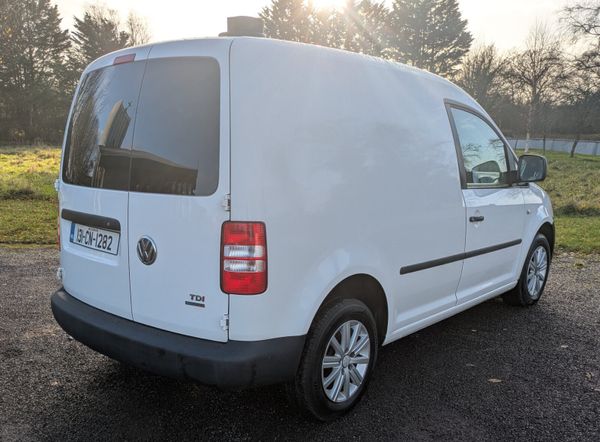 Volkswagen Caddy 2013 EXCELLENT CONDITION 374458538
