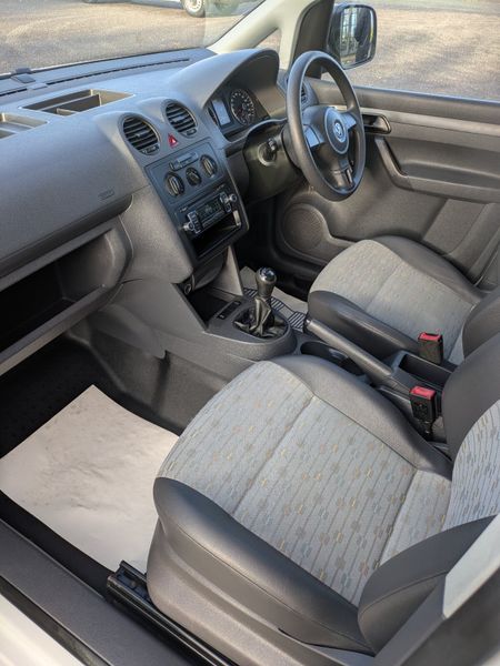 Volkswagen Caddy 2013 EXCELLENT CONDITION 374458586