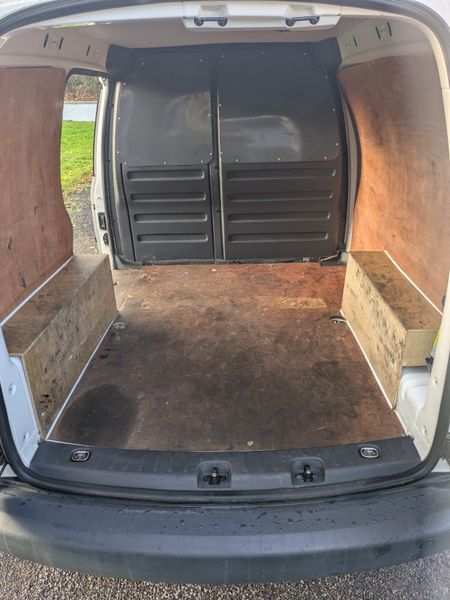 Volkswagen Caddy 2013 EXCELLENT CONDITION 374458817