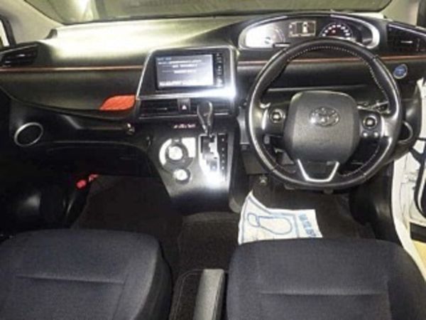 Sienta Hybrid 7Seat, Deposit to secure, Refundable 374459795