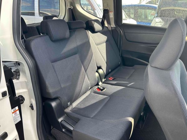 Sienta Hybrid 7Seat, Deposit to secure, Refundable 374459832