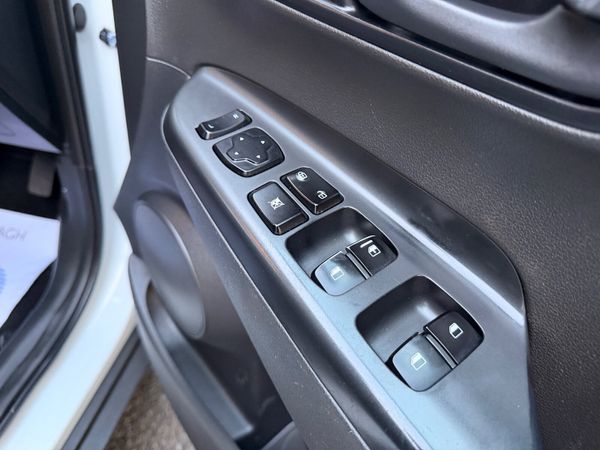 Hyundai KONA 2019 Low KM 2 Seat 374467924