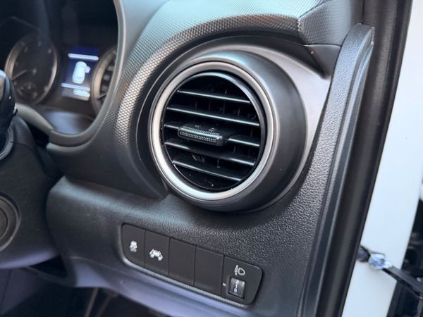 Hyundai KONA 2019 Low KM 2 Seat 374467927