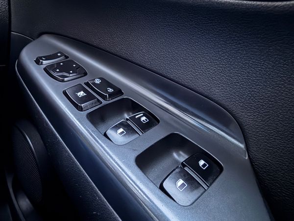 Hyundai KONA 2019 Low KM 2 Seat 374467929