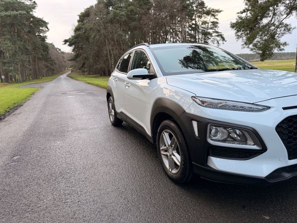 Hyundai KONA 2019 Low KM 2 Seat 374467944