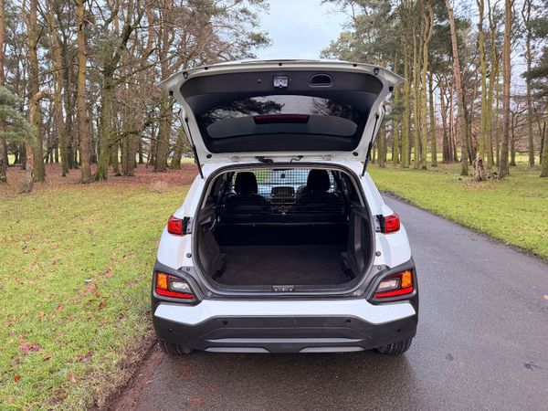 Hyundai KONA 2019 Low KM 2 Seat 374467945