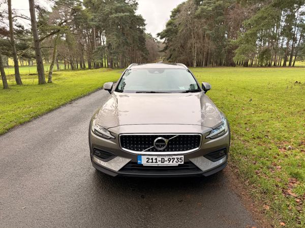Volvo V60 2021 AWD Cross Country 374468966