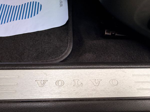 Volvo V60 2021 AWD Cross Country 374468996