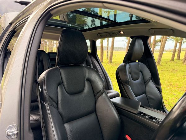 Volvo V60 2021 AWD Cross Country 374468998