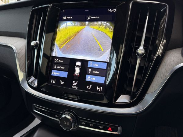 Volvo V60 2021 AWD Cross Country 374468991