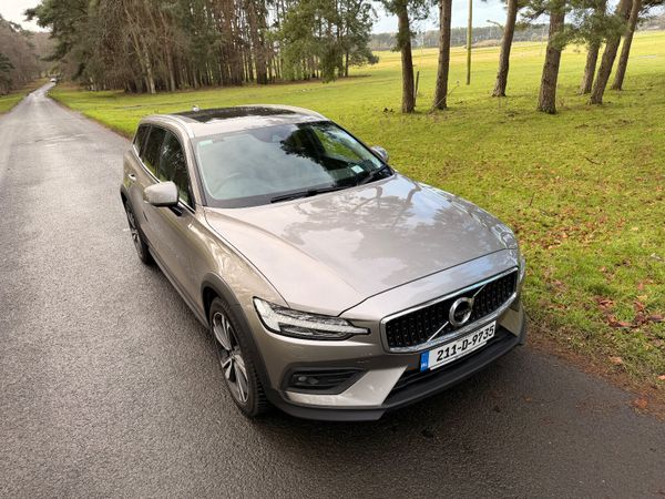 Volvo V60 2021 AWD Cross Country 374469018