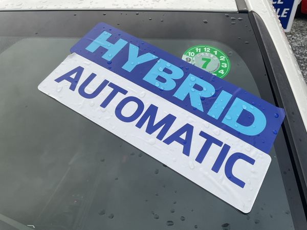 2020 TOYOTA C-HR LUNA 1.8 PETROL HYBRID SPOTLESS 374463921