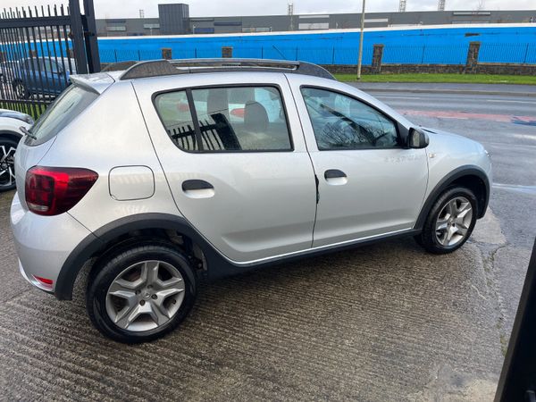 Dacia Sandero Stepway 2017, 1.5 DCI LOW KMS 374498662