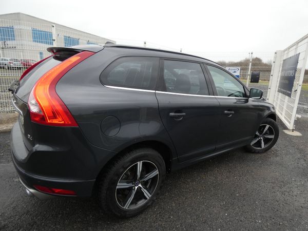 VOLVO XC60 D4 (190hp) FWD R-DESIGN SE GEARTRONIC 374499359